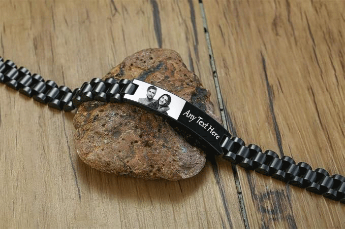 Mandore Designs® Christmas personalised engraved black stainless steel photo bracelet with custom text, adjustable size tool & gift box. gift for Dad or Grandad